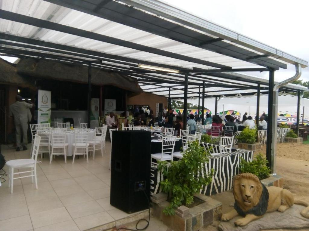 @ The Village Lodge เฮซีวิว ภายนอก รูปภาพ